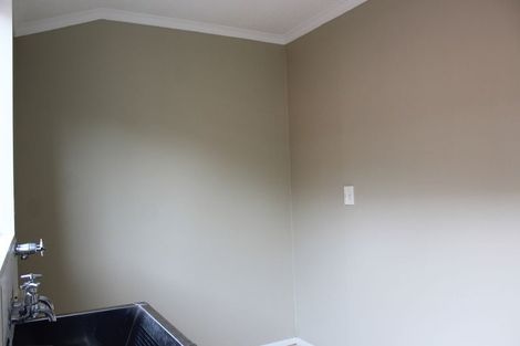 Photo of property in 3a Henry Street, Ebdentown, Upper Hutt, 5018