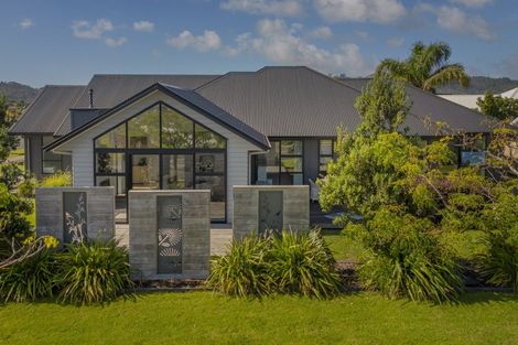 Photo of property in 1 Vanita Drive, Whitianga, 3510