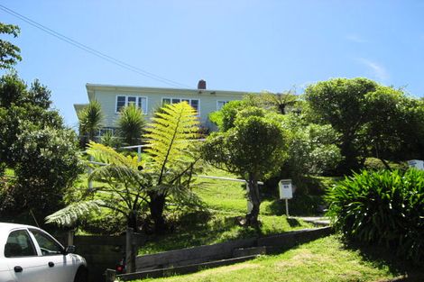 Photo of property in 23 Ranui Crescent, Khandallah, Wellington, 6035