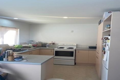 Photo of property in 2 Dennis Way, Island Bay, Wellington, 6023