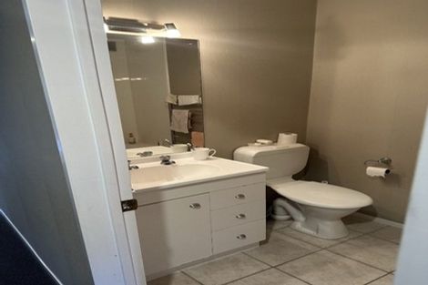 Photo of property in 2/16 Belgate Place, Somerville, Auckland, 2014