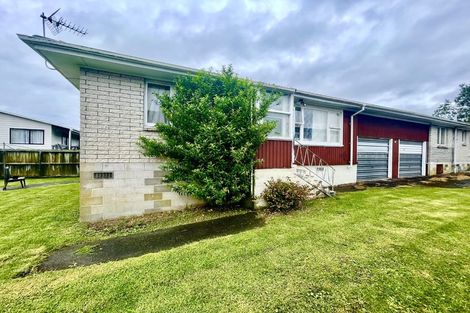 Photo of property in 5/215 Swanson Road, Henderson, Auckland, 0610