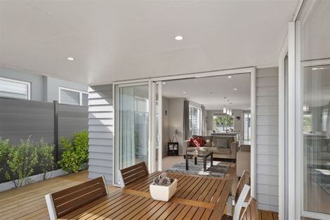 Photo of property in 73 Coast Boulevard, Papamoa Beach, Papamoa, 3118