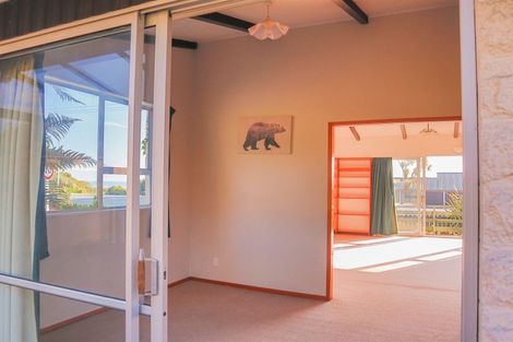 Photo of property in 135 Main South Road, Karoro, Greymouth, 7805