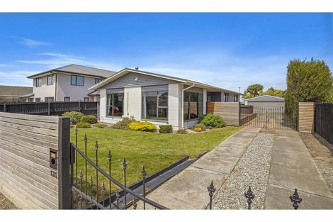 Photo of property in 135 Queenspark Drive, Parklands, Christchurch, 8083