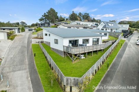Photo of property in 14 Rauta Way, Helensville, 0800