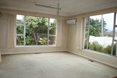 Photo of property in 429 Avonhead Road, Avonhead, Christchurch, 8042