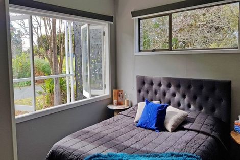 Photo of property in 129 Oakura Road, Oakura, Hikurangi, 0184