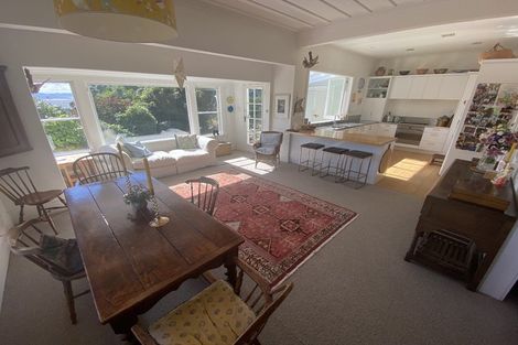 Photo of property in 25 Saint Michaels Crescent, Kelburn, Wellington, 6012