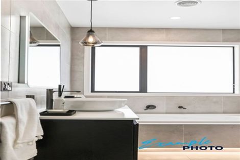 Photo of property in 4/64 Banbury Crescent, Fairfield, Hamilton, 3214