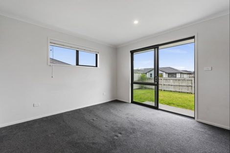 Photo of property in 27 Furlong Road, Papamoa, 3118