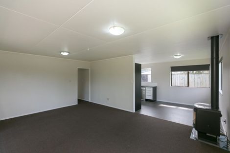 Photo of property in 10b Brierley Place, Marfell, New Plymouth, 4310