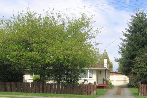 Photo of property in 24 Robinson Avenue, Holdens Bay, Rotorua, 3010