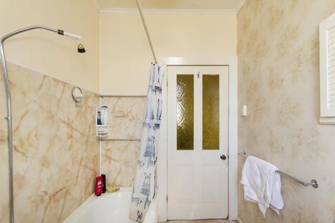 Photo of property in 33 Lynn Street, Oamaru North, Oamaru, 9400