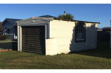 Photo of property in 70 Waimate Highway, Saint Andrews, 7988