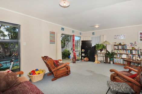 Photo of property in 54 Nottingham Street, Karori, Wellington, 6012
