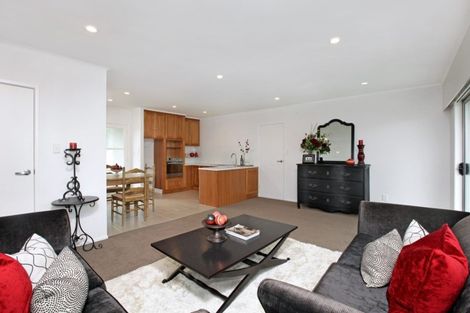 Photo of property in 2/244 Saint Heliers Bay Road, Saint Heliers, Auckland, 1071