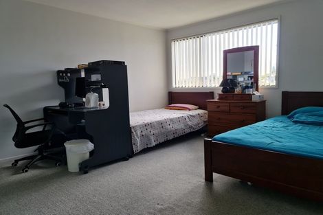 Photo of property in 1/9 Delamare Court, Sunnynook, Auckland, 0632