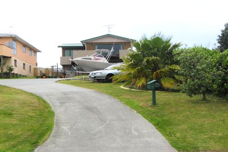 Photo of property in 14 Shakespear Road, Army Bay, Whangaparaoa, 0930