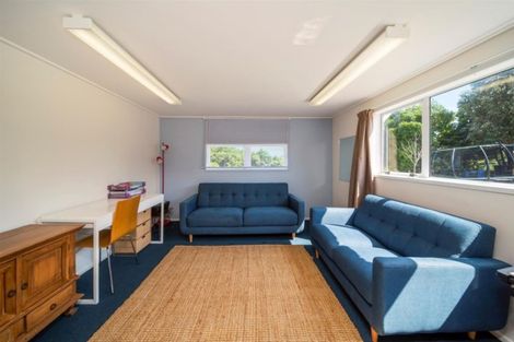 Photo of property in 27 Galt Street, Hawera, 4610