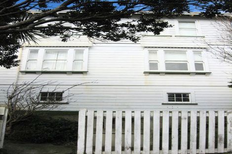 Photo of property in 19 Grove Road, Kelburn, Wellington, 6012