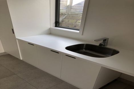 Photo of property in 24b Rossiter Crescent, Westown, New Plymouth, 4310