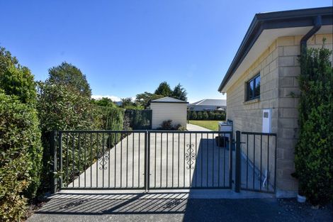 Photo of property in 39 Armstrong Avenue, Carterton, 5713