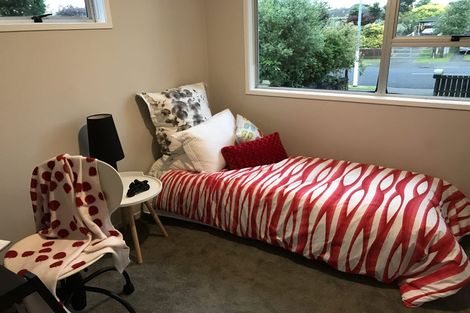 Photo of property in 8 Sharland Avenue, Manurewa, Auckland, 2102