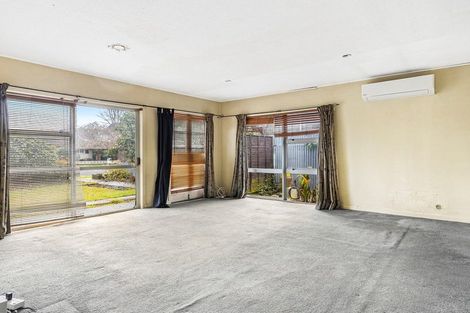 Photo of property in 80 Crofton Road, Harewood, Christchurch, 8051