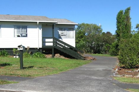 Photo of property in 12a Crosby Road, West Harbour, Auckland, 0618