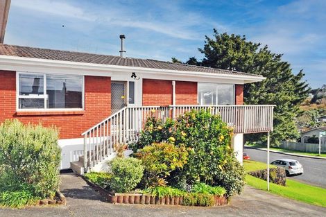 Photo of property in 1/93 Moore Street, Hillcrest, Auckland, 0627