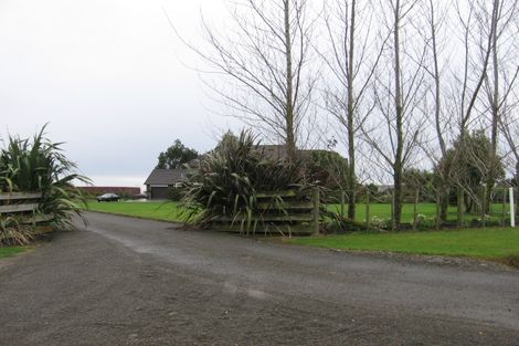 Photo of property in 30 Schnell Drive, Kelvin Grove, Palmerston North, 4414