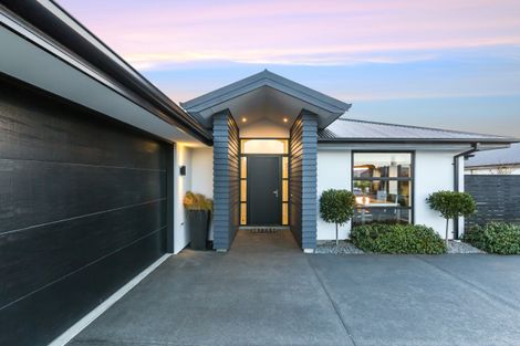 Photo of property in 41 Te Whenu Crescent, Marshland, Christchurch, 8083