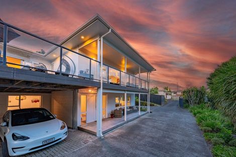 Photo of property in 132 Porritt Avenue, Chatswood, Auckland, 0626