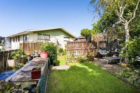 Photo of property in 4 Bronte Place, Whalers Gate, New Plymouth, 4310
