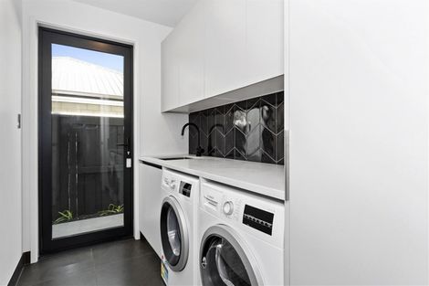 Photo of property in 22 Hanlow Place, Pyes Pa, Tauranga, 3112