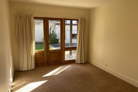 Photo of property in 2/11 Memorial Avenue, Ilam, Christchurch, 8053