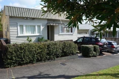 Photo of property in 44 Cumberland Avenue, Westmere, Auckland, 1022