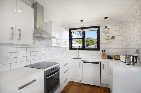 Photo of property in 50a Ahuriri Street, Strathmore Park, Wellington, 6022