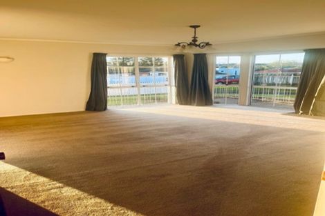 Photo of property in 1/5 Napoleon Avenue, Milford, Auckland, 0620