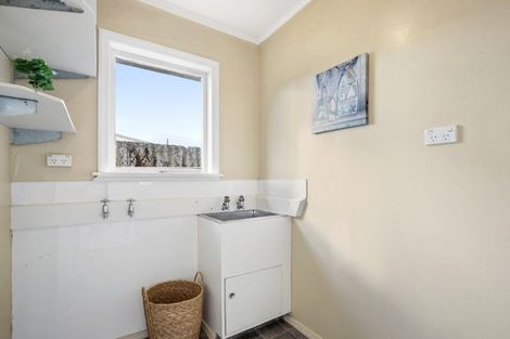 Photo of property in 12 Ranui Terrace, Tawa, Wellington, 5028