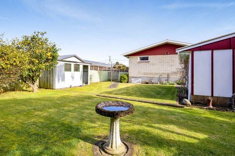 Photo of property in 3 Karaka Street, Hawera, 4610
