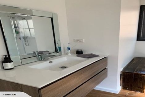 Photo of property in 53 Stillwater Crescent, Stillwater, Silverdale, 0993