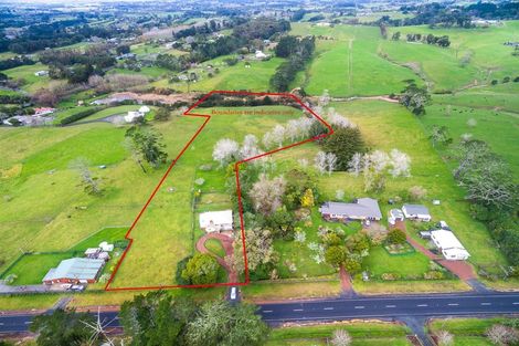 Photo of property in 141 Tawa Road, Kumeu, 0891