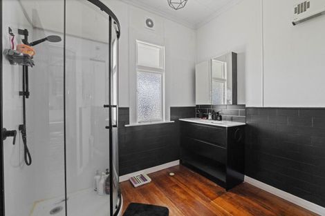 Photo of property in 32 Bedford Street, Eltham, 4322