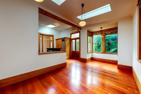 Photo of property in 145 Glenmore Street, Kelburn, Wellington, 6012