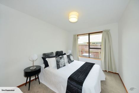 Photo of property in 2/39 Greenock Street, Redwood, Christchurch, 8051