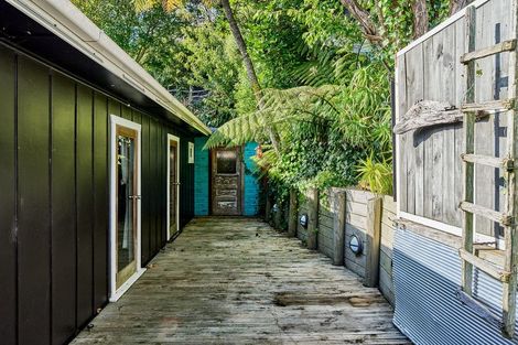 Photo of property in 5 Takutai Road, Pukerua Bay, 5026