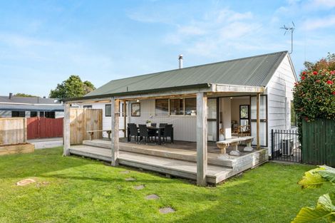 Photo of property in 10 Campion Road, Riverdale, Gisborne, 4010