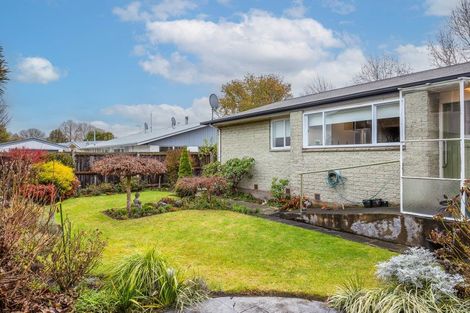 Photo of property in 1/5 Chislehurst Place, Bryndwr, Christchurch, 8052